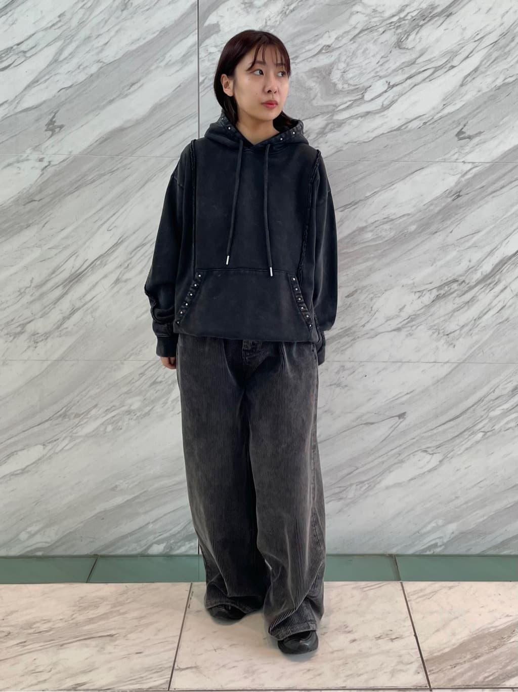 abeさんの「tk.TAKEO KIKUCHI｜ヴインテージライクコーデユロイパンツ」を使ったコーディネート