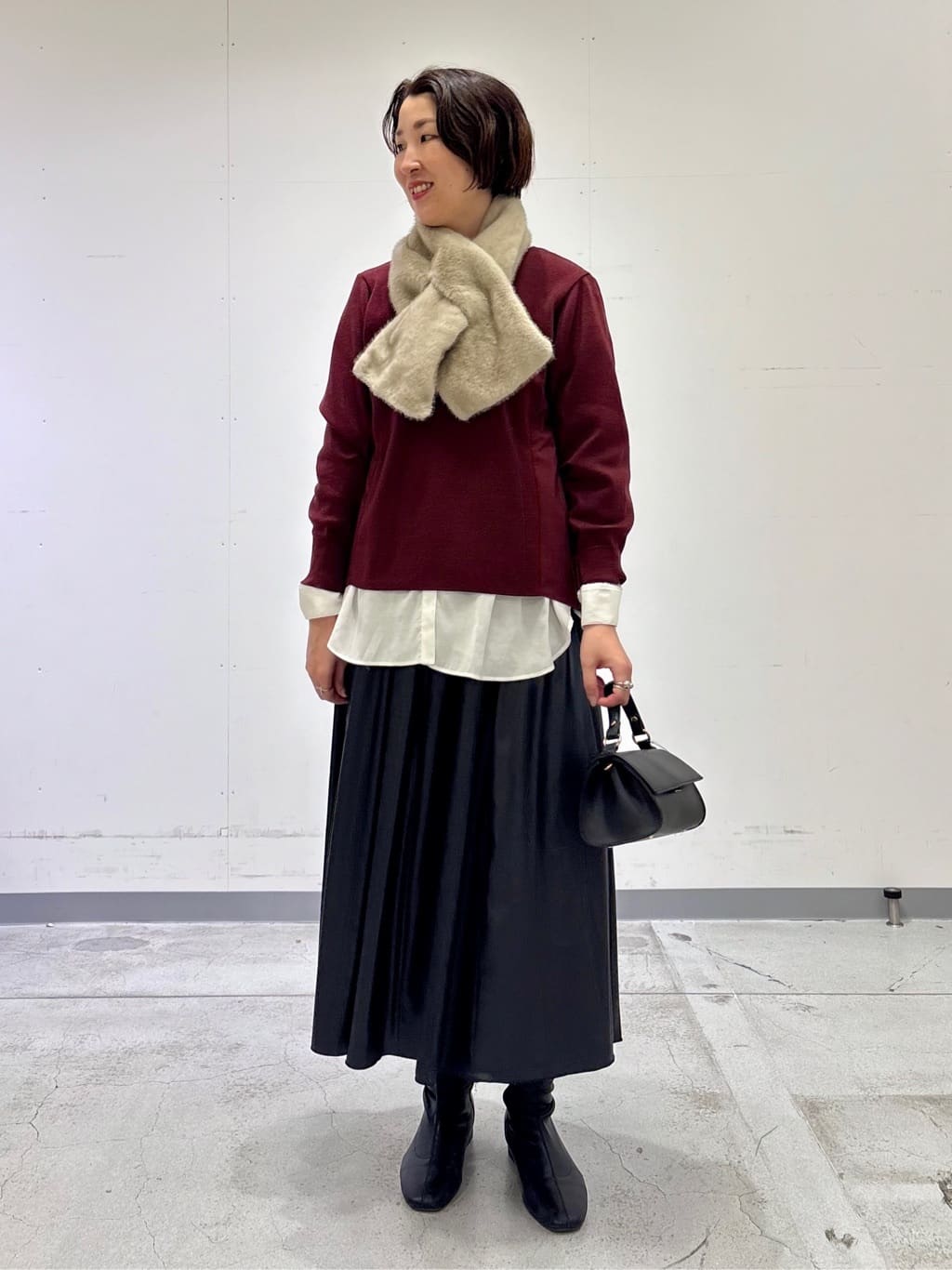 yuriさんの「INDIVI｜レザー調ギャザースカート」を使ったコーディネート