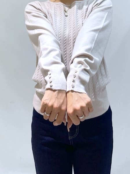 manaさんの「OPAQUE.CLIP｜【植草美幸先生が指南する好印象スタイル】《丈が選べる》ストレートデニムパンツ【洗濯機洗い可】」を使ったコーディネート