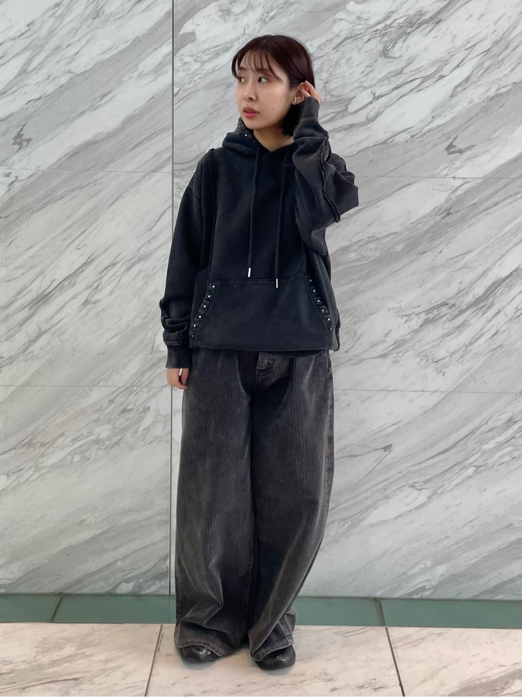 abeさんの「tk.TAKEO KIKUCHI｜ヴインテージライクコーデユロイパンツ」を使ったコーディネート