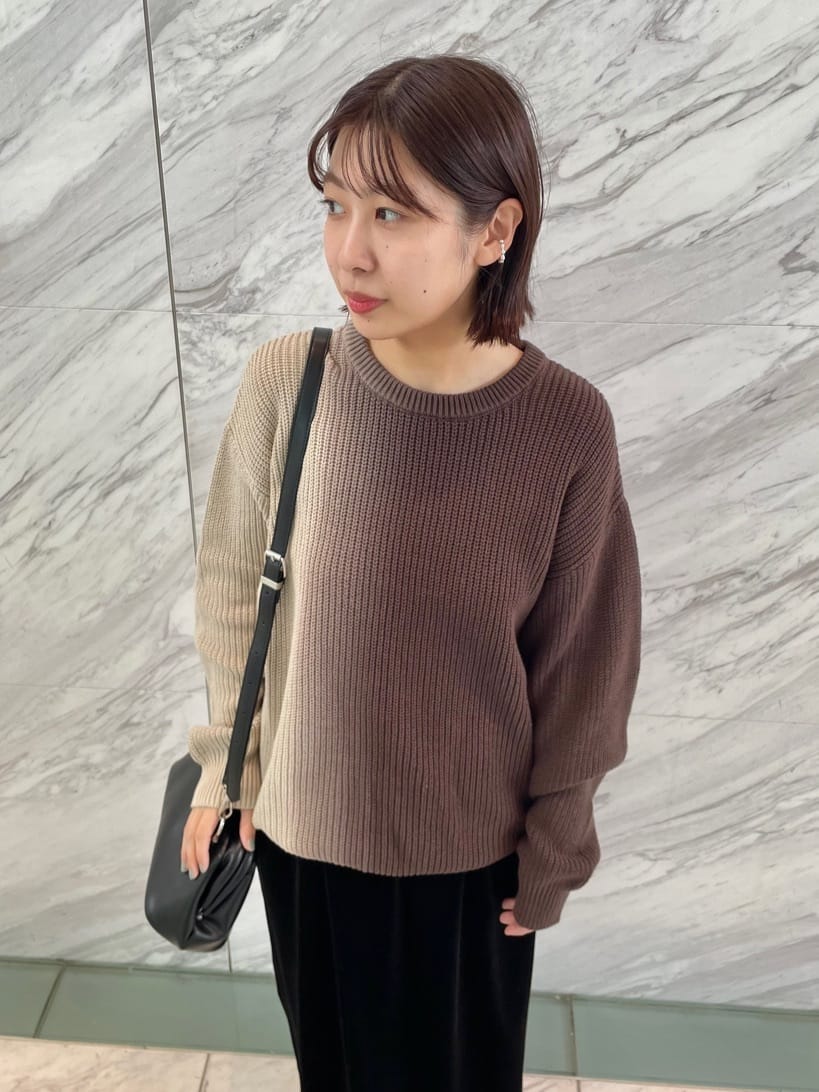 abeさんの「tk.TAKEO KIKUCHI｜グラデダイニットプルオーバー」を使ったコーディネート