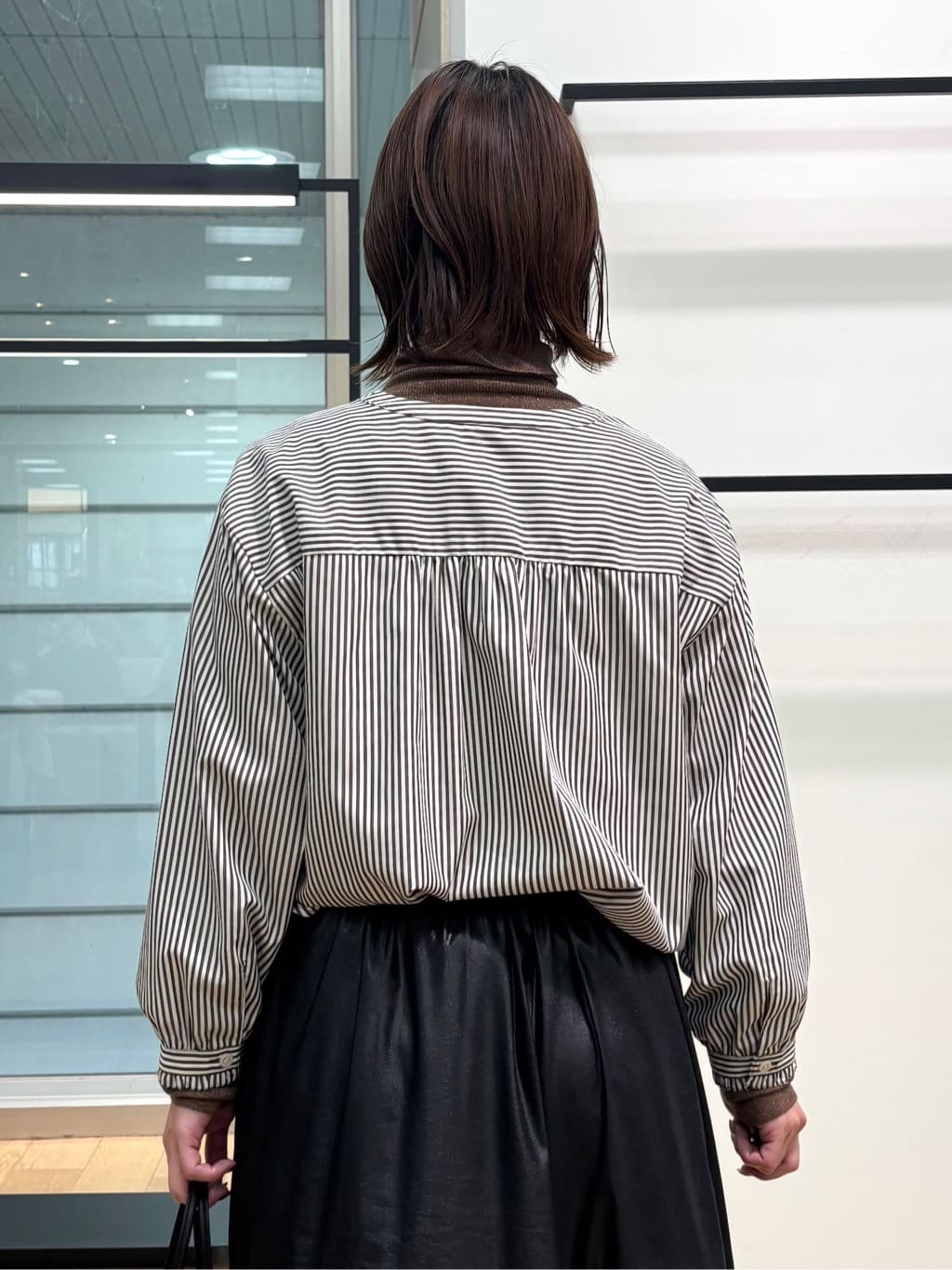 asamiさんの「INDIVI｜【洗える】胸元タックフリル長袖ブラウス」を使ったコーディネート