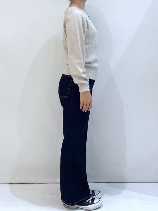 manaさんの「OPAQUE.CLIP｜【植草美幸先生が指南する好印象スタイル】《丈が選べる》ストレートデニムパンツ【洗濯機洗い可】」を使ったコーディネート