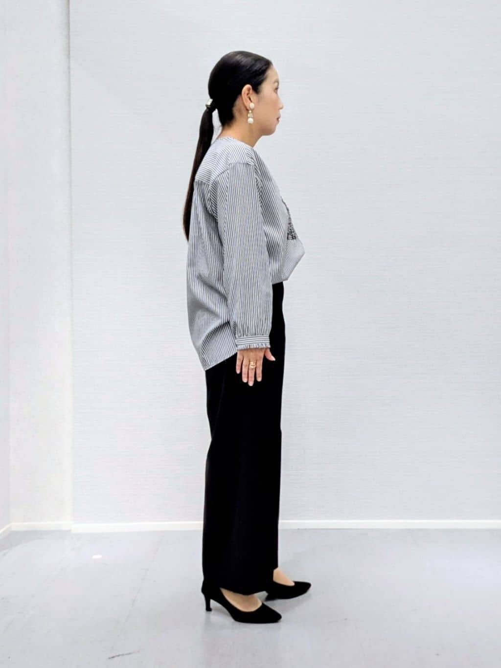 makkyさんの「UNTITLED｜【洗える】胸元タックフリル長袖ブラウス」を使ったコーディネート