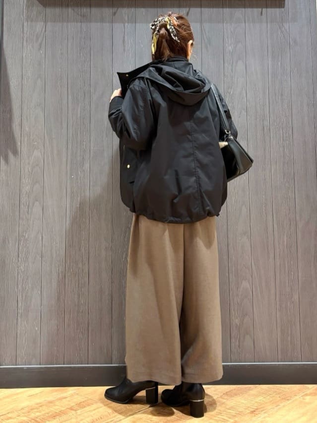 meiさんの「SHOO･LA･RUE｜【着丈選べる/S-LL】スタイルアップが叶う ベルト付きワイドパンツ」を使ったコーディネート