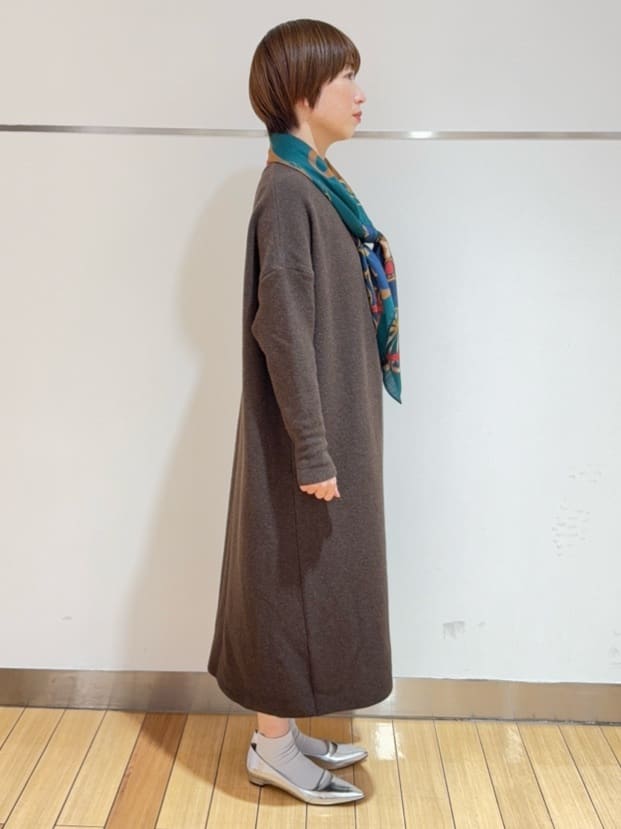 あやさんの「UNTITLED｜【ロング丈/ゆったりシルエット】テントライン ニットワンピース」を使ったコーディネート