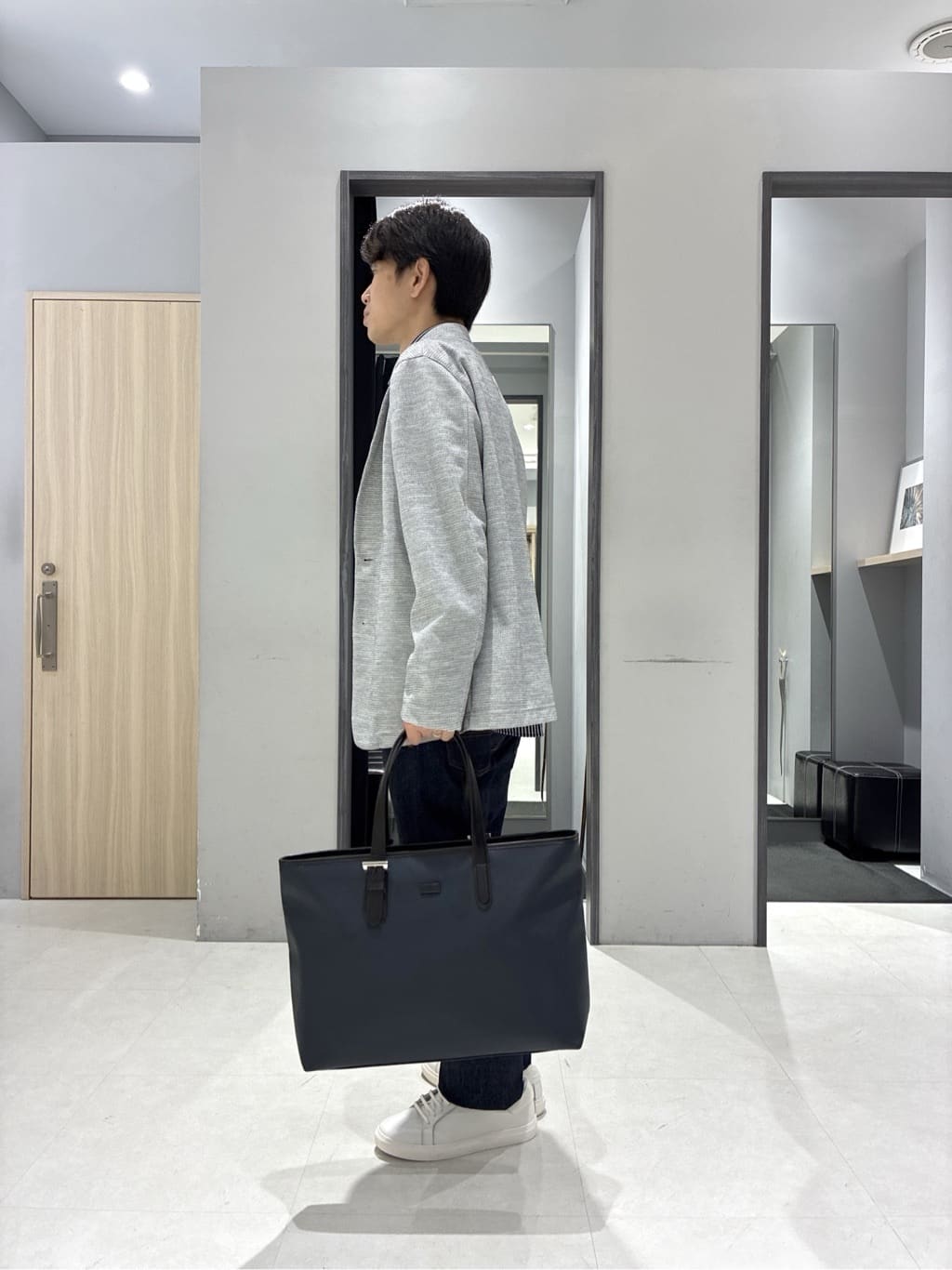 わいずみさんの「TAKEO KIKUCHI｜【尾州織】ショールカラー カーディガン」を使ったコーディネート