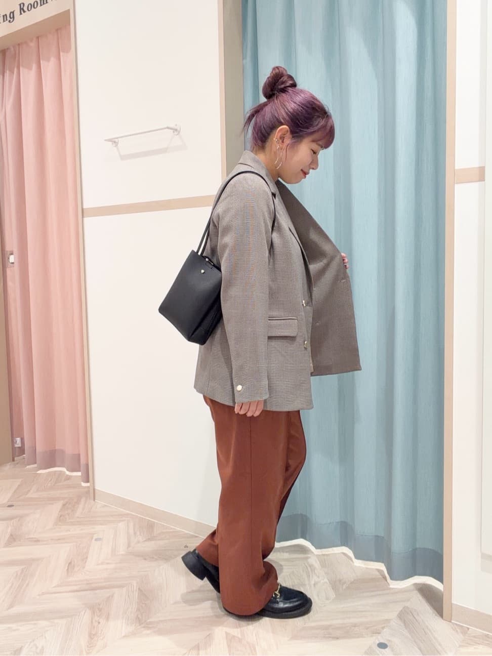 まちゃんなちゃんさんの「SHOO･LA･RUE｜【洗濯機可/S-LL/高レビュー】上品シルエットで美しい イージーワイドパンツ」を使ったコーディネート