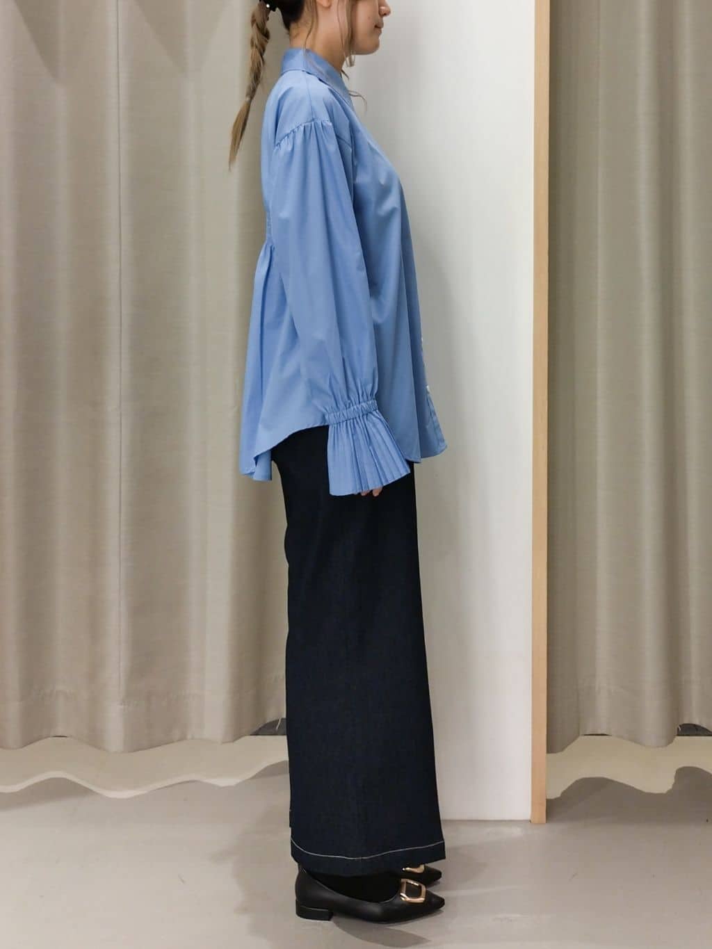 ミリさんの「THE SHOP TK｜【美脚/オ―ルシーズン】デニムマリンパンツ/洗濯機OK」を使ったコーディネート