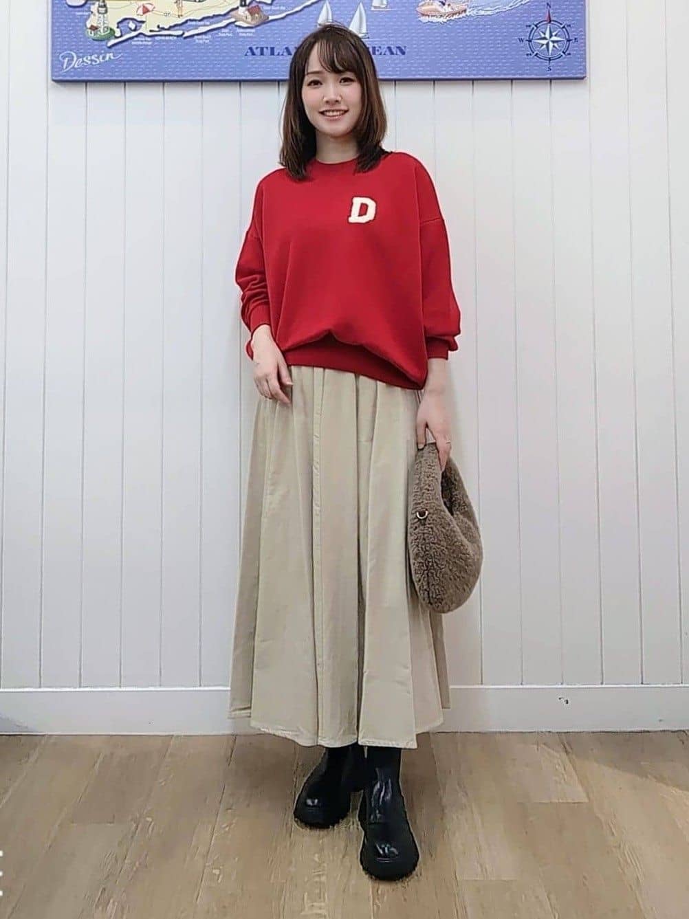 itoさんの「Dessin｜【洗える】Dサガラ刺繍ワッペン付きニット」を使ったコーディネート
