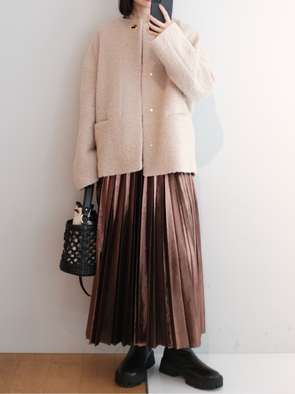 Kishimotoさんの「DRESSTERIOR｜◆ループヤーンショートジャケット」を使ったコーディネート