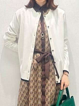 Miwaさんの「UNTITLED｜【ウエストリボン/前開きボタン/レトロモダン】チェーン柄フレアワンピース」を使ったコーディネート
