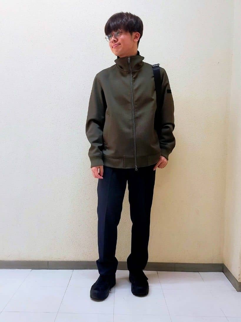 nerさんの「TAKEO KIKUCHI｜【JUST ONE LAYER】ダウンファブリック ジップアップ リブ ブルゾン」を使ったコーディネート
