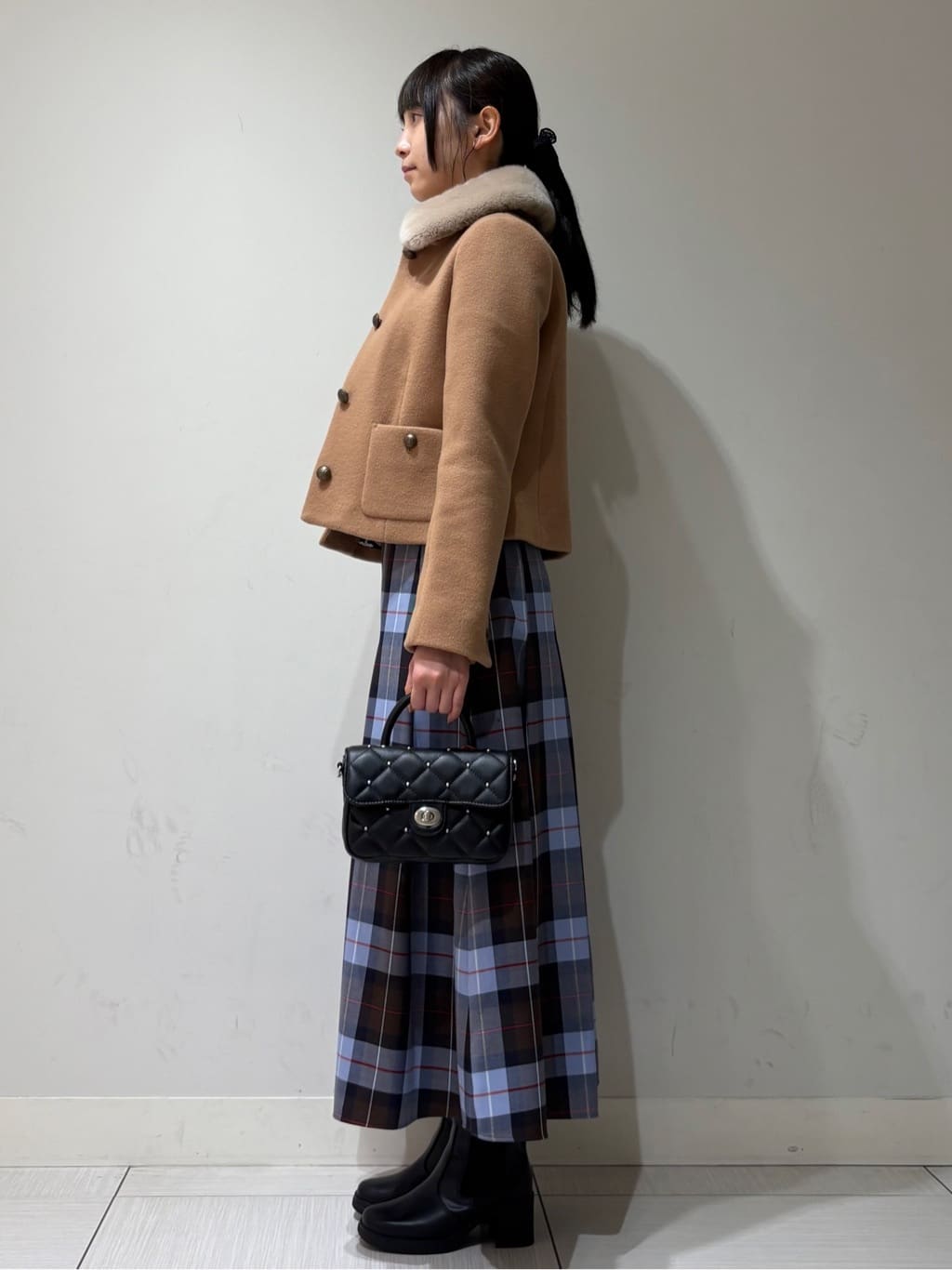 やなぎさんの「DRESSTERIOR｜ストレッチフルニードルニット」を使ったコーディネート