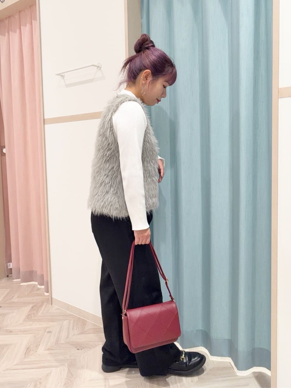 まちゃんなちゃんさんの「SHOO･LA･RUE｜【洗濯機可/S-LL/高レビュー】上品シルエットで美しい イージーワイドパンツ」を使ったコーディネート