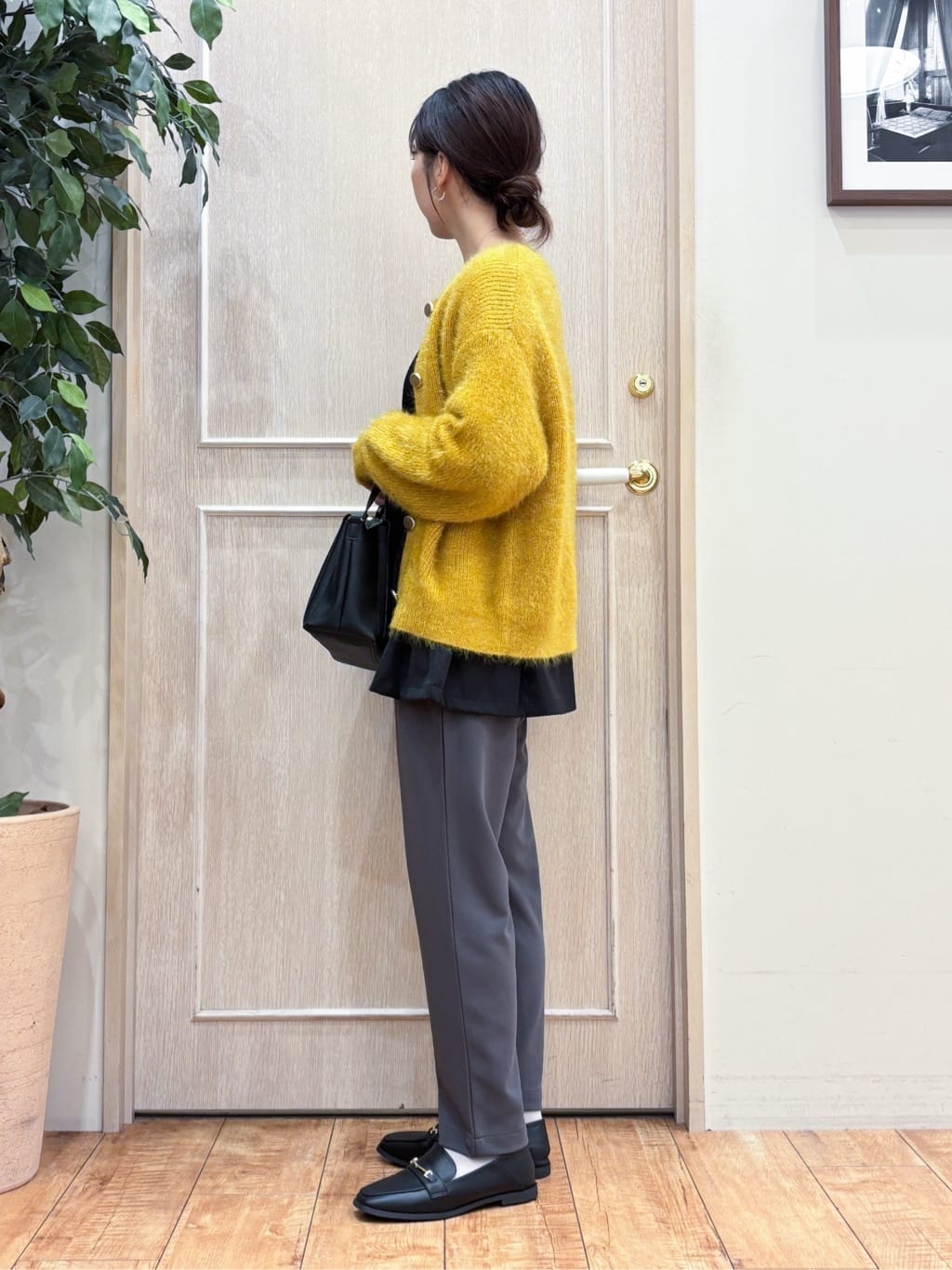 なみさんの「SHOO･LA･RUE｜【洗濯機可/S-LL/体型カバー】異素材きりかえ Aラインニット」を使ったコーディネート