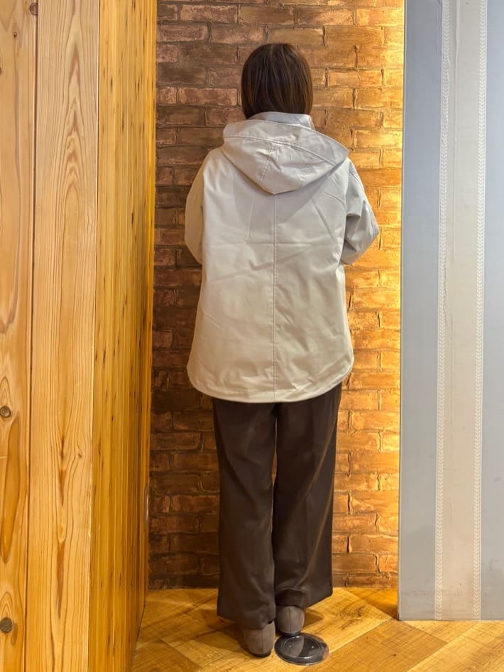 mieさんの「SHOO･LA･RUE｜【洗濯機可/S-LL/高レビュー】上品シルエットで美しい イージーワイドパンツ」を使ったコーディネート