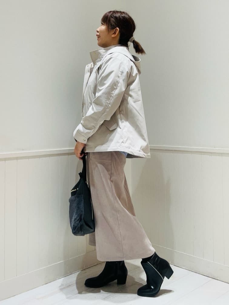 Kyonさんの「SHOO･LA･RUE｜キラキラバックストレッチブーツ」を使ったコーディネート