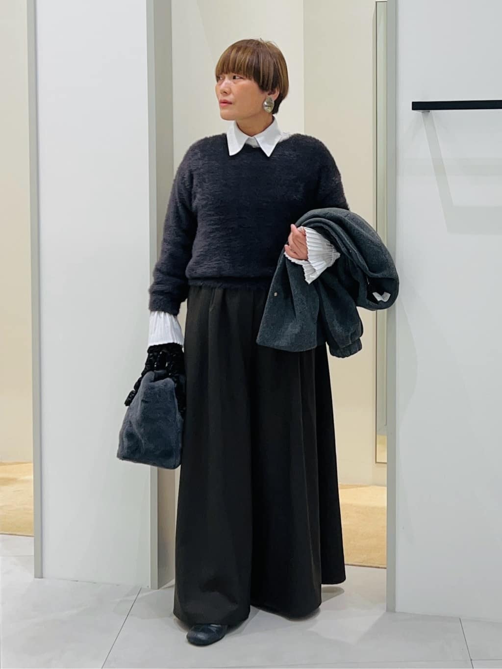 タナさんの「THE SHOP TK｜前後で印象が変わる ドッキングノーカラージャケット」を使ったコーディネート
