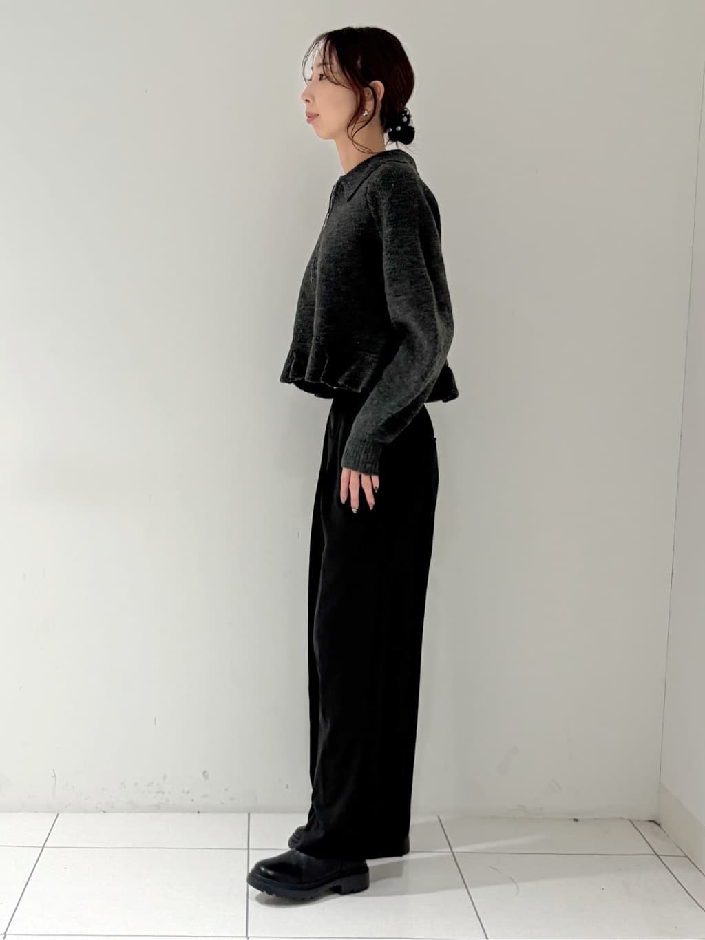 shioriさんの「INDIVI｜Comfy SET UP｜イージーストレートワイドパンツ【セットアップ対応／通勤/カセット服】」を使ったコーディネート