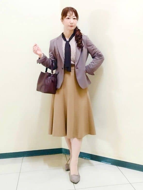 花さんの「Reflect｜【レイヤードに◎】ボウタイプリントブラウス」を使ったコーディネート