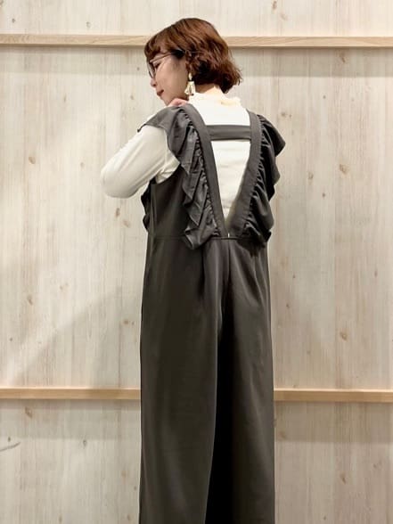 nakoさんの「THE SHOP TK｜前後で印象が変わる ドッキングノーカラージャケット」を使ったコーディネート
