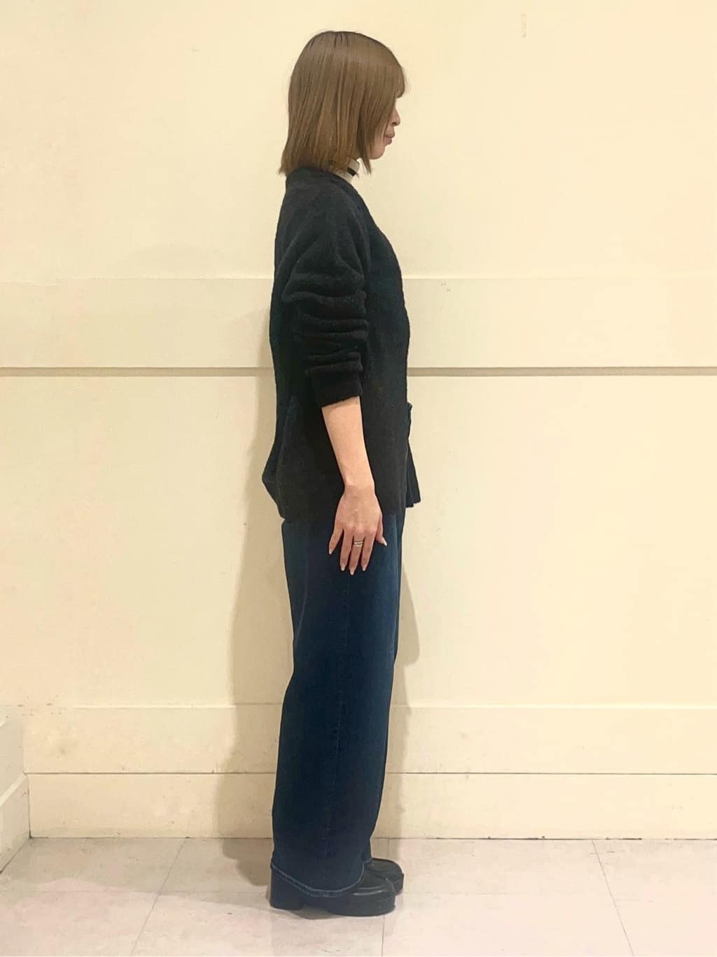 kumiさんの「INDIVI｜【エアリー素材】ブークレ着流しニットカーディガン」を使ったコーディネート