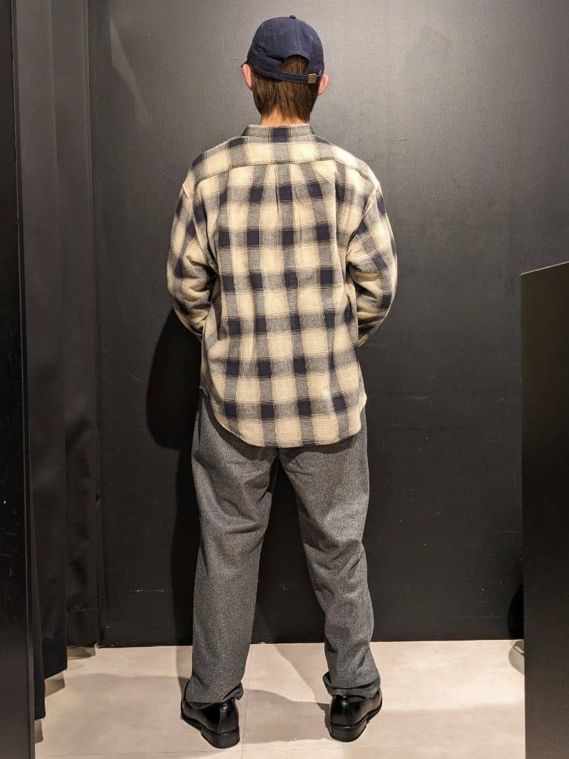 Astさんの「THE SHOP TK｜オンブレーチェックバンドカラーシャツ 【洗濯機OK】」を使ったコーディネート