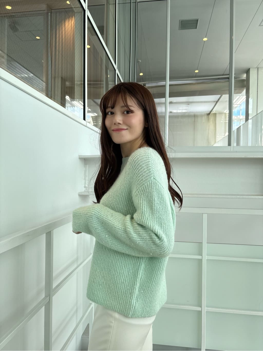 sayaさんの「COUP DE CHANCE｜◆【手洗い可】スパンコール付ニットトップス」を使ったコーディネート