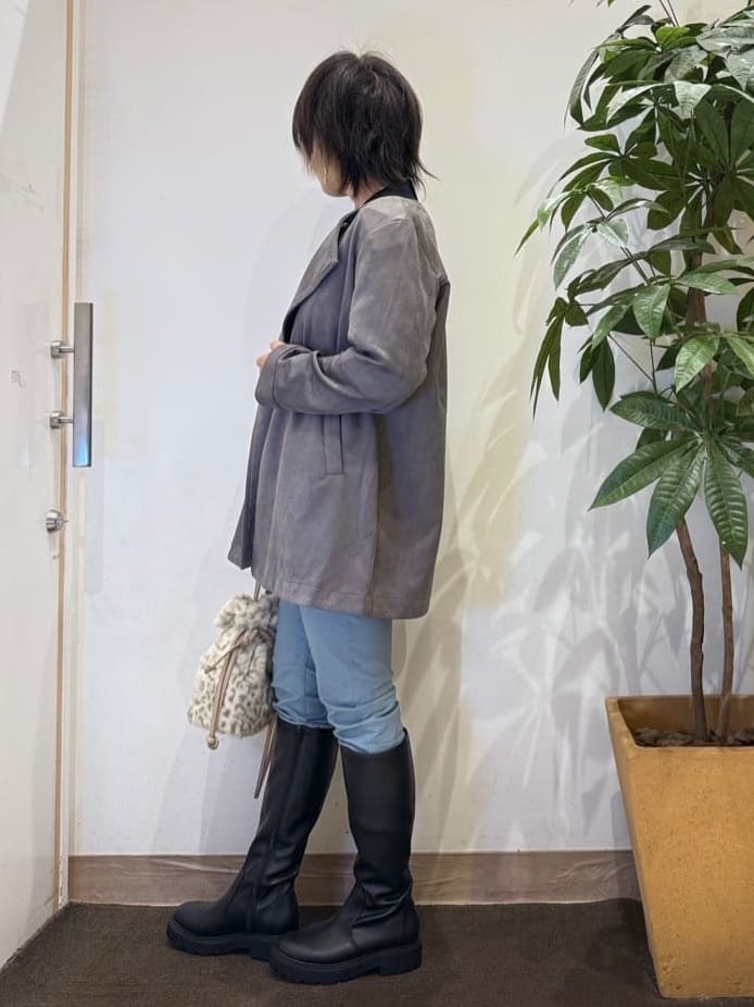 misakiさんの「SHOO･LA･RUE｜【S-LL】上品さを纏う やわらかフェイクスエード ミドル丈ブルゾン」を使ったコーディネート