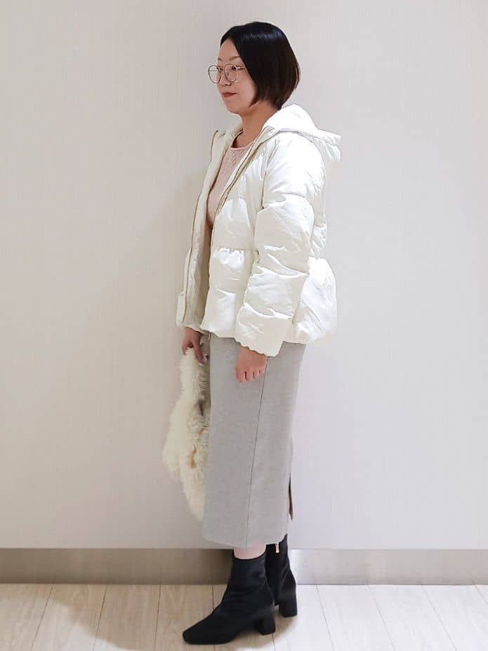 KaHoさんの「index｜KAWADAダウンペプラムショートコート【撥水／洗濯機OK／静電気防止裏地】」を使ったコーディネート