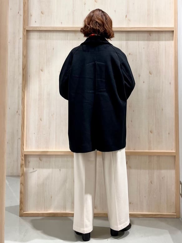 nakoさんの「THE SHOP TK｜クラシカルな装い ウールライクスタンドカラーコート」を使ったコーディネート