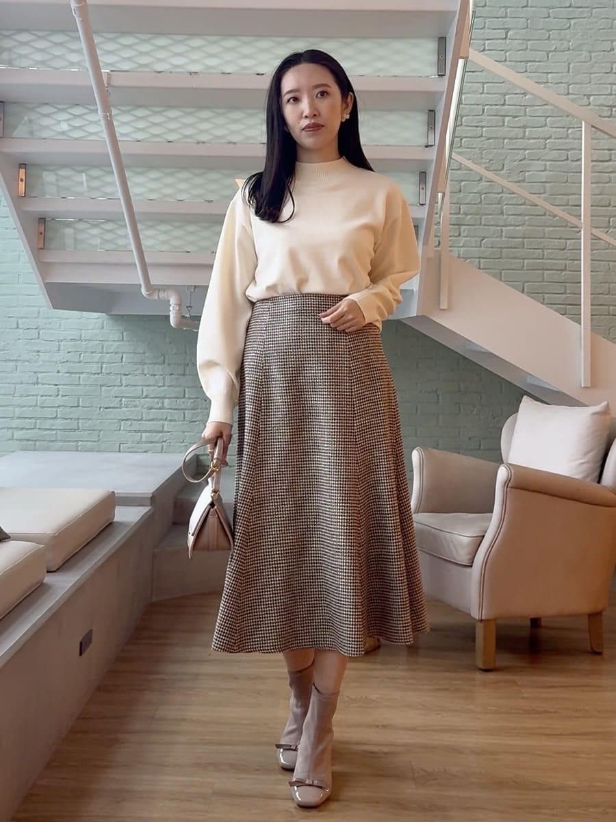 teiさんの「Couture brooch｜【ふわふわ・上品】ミンクフェイクファーアウター」を使ったコーディネート