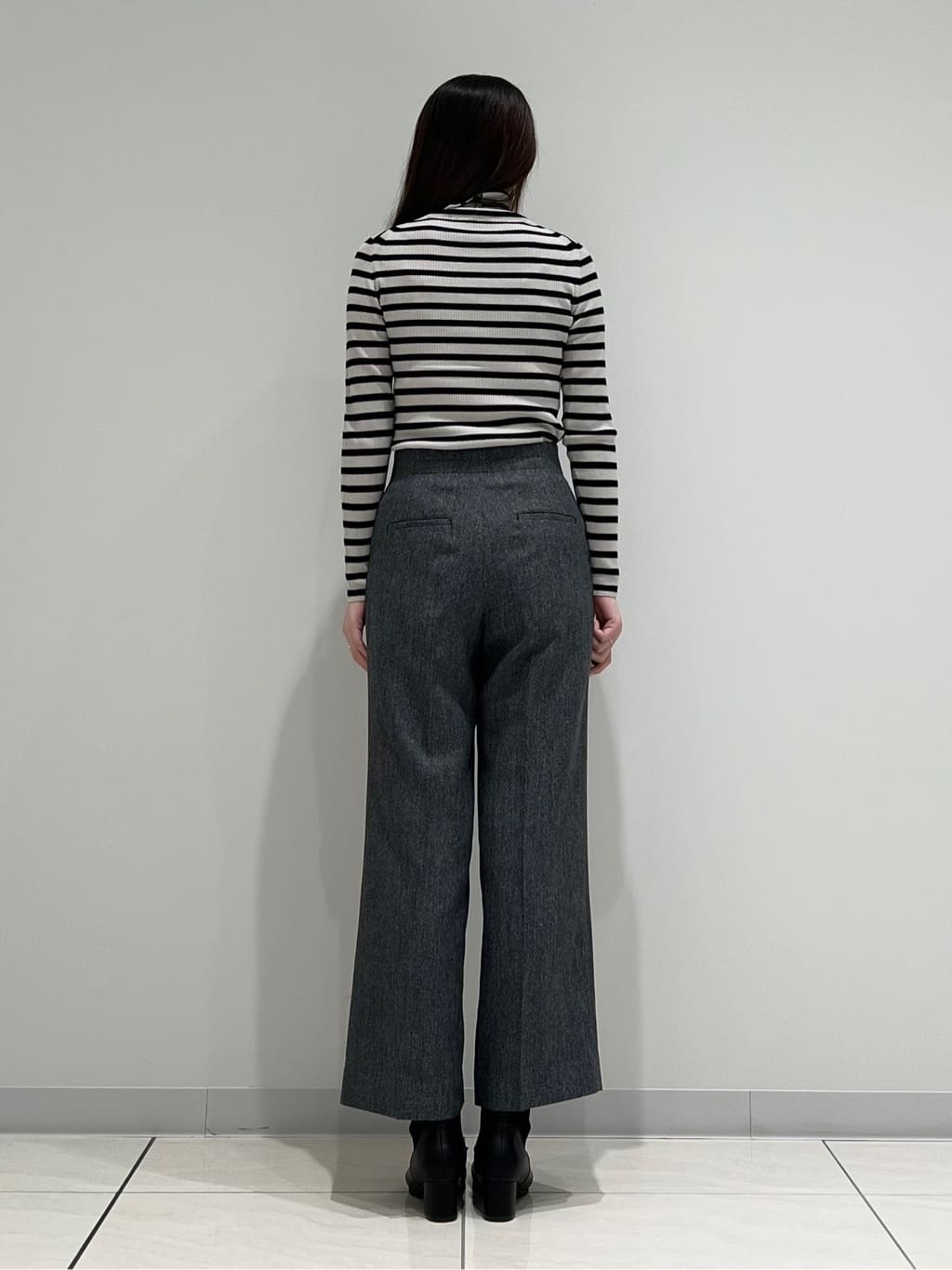 T.Kさんの「INDIVI｜【洗える／毛玉になりにくい】エクストラファインウール リブタートルニット」を使ったコーディネート