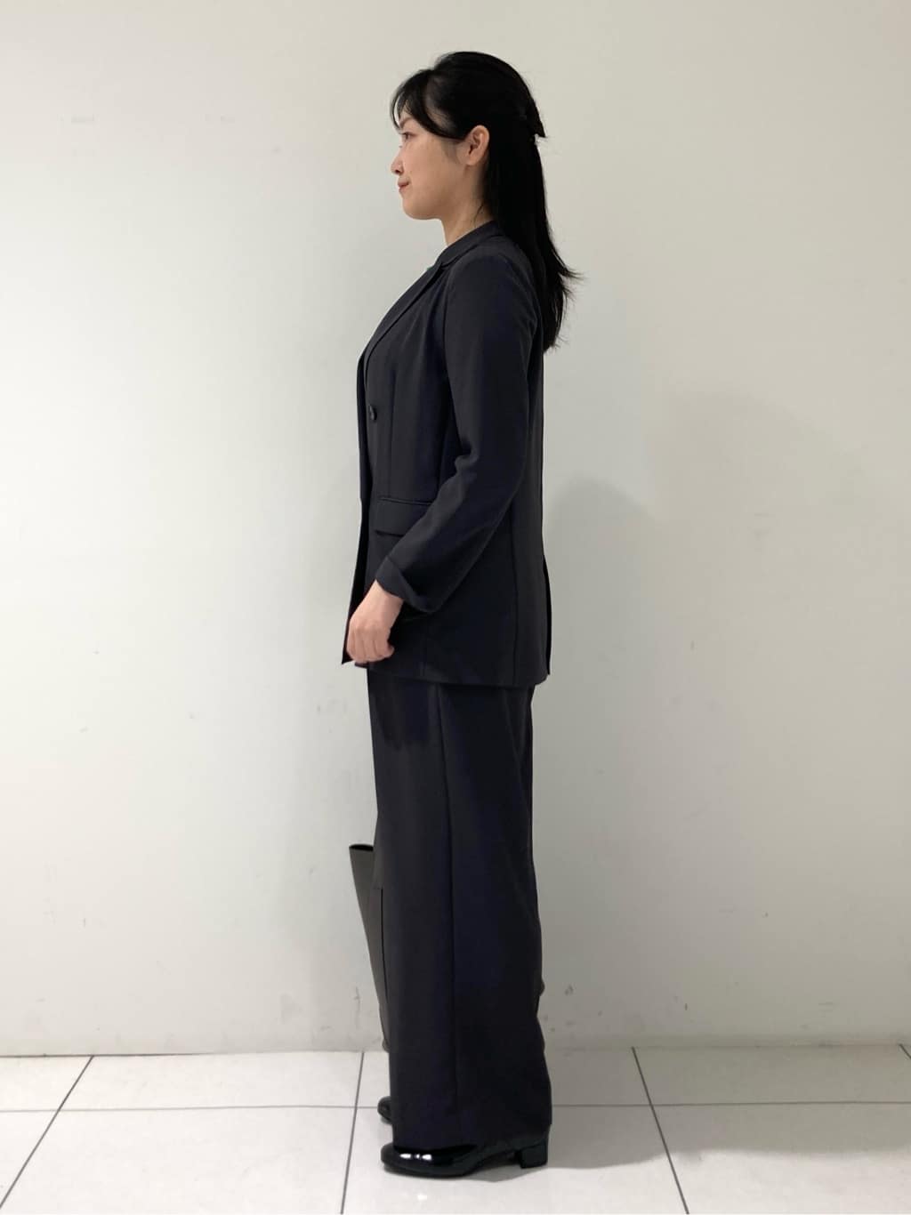 momokoさんの「INDIVI｜【軽く羽織れる！】ダブルジャケット」を使ったコーディネート