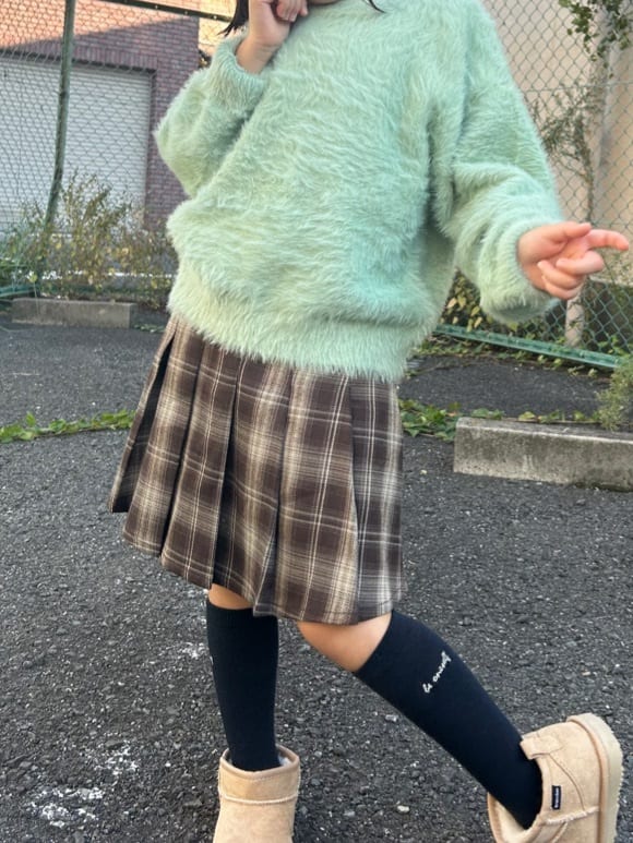 ga_riさんの「THE SHOP TK｜【130・150】フェザークルーネックニット」を使ったコーディネート