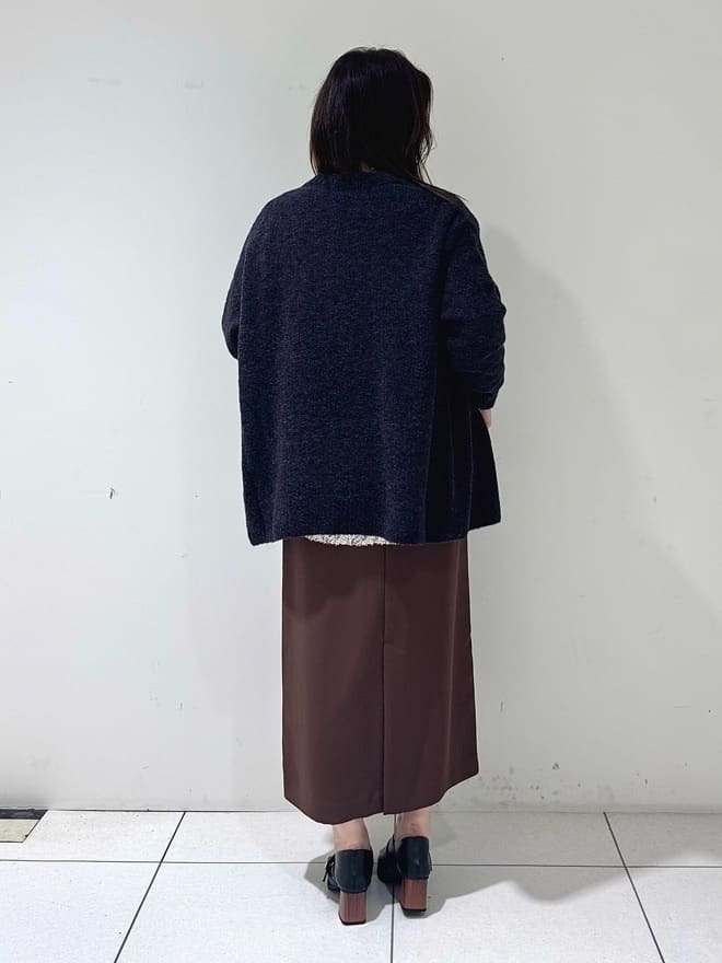 そんさんの「INDIVI｜【エアリー素材】ブークレ着流しニットカーディガン」を使ったコーディネート
