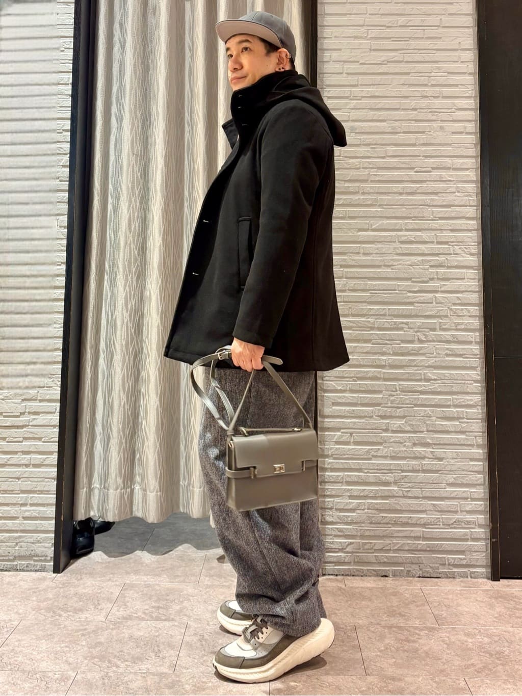 Pーyamaさんの「THE SHOP TK｜オンブレーチェックバンドカラーシャツ 【洗濯機OK】」を使ったコーディネート