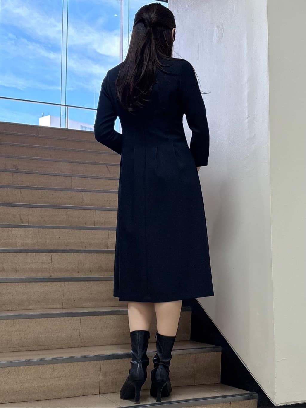 sayaさんの「COUP DE CHANCE｜【手洗い可／日本製】タックデザインワンピース」を使ったコーディネート