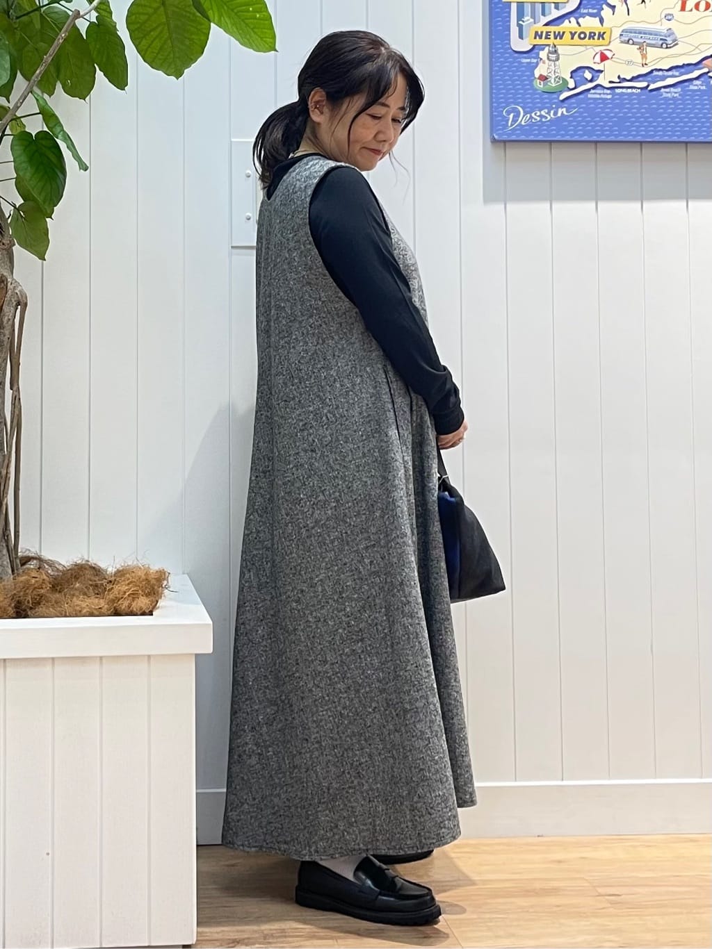 msatoさんの「Dessin｜【洗える】Vネックジャンパースカート」を使ったコーディネート