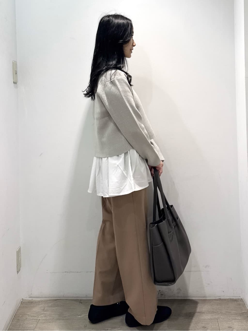 yuicciさんの「OPAQUE.CLIP｜ウォームタッチ イージーワイドパンツ【洗濯機洗OK／ストレッチ】≪SS～LL≫」を使ったコーディネート