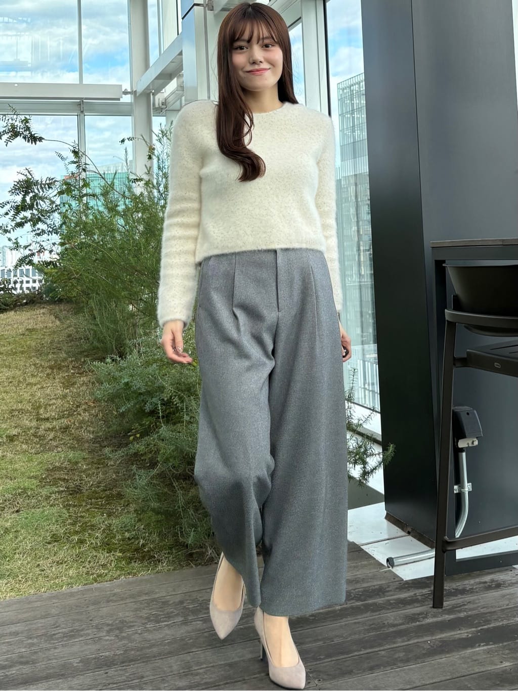 sayaさんの「COUP DE CHANCE｜【フォックス混】ショート丈ニットトップス」を使ったコーディネート