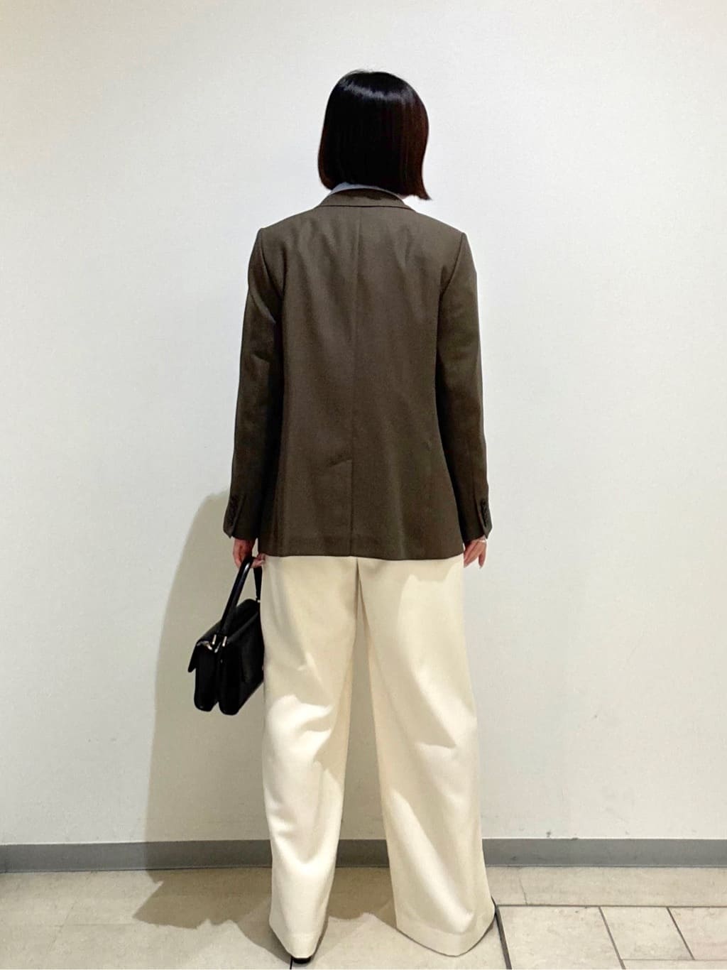 Itoさんの「UNTITLED｜【重ね着レイヤード/スーツブラウス】ファインブロードベーシックシャツ」を使ったコーディネート