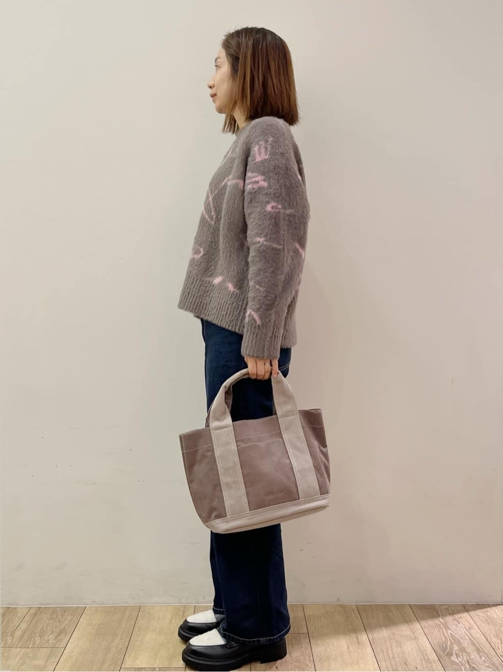 kcさんの「OPAQUE.CLIP｜アート柄シャギーニット【洗濯機OK】」を使ったコーディネート