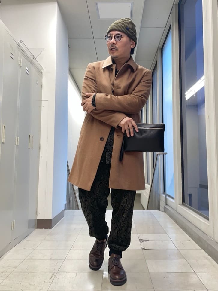 MAKOTO AIさんの「TAKEO KIKUCHI｜カシミヤブレンド ビーバー調ステンカラーコート」を使ったコーディネート