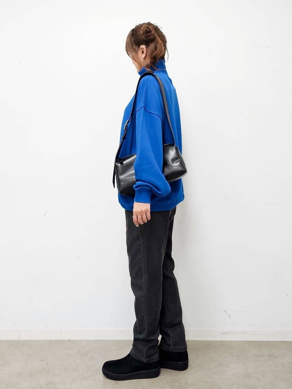 ゆゆさんの「SHOO･LA･RUE｜8色の選べる楽しさ ハーフジップ オーバーサイズスウェット」を使ったコーディネート