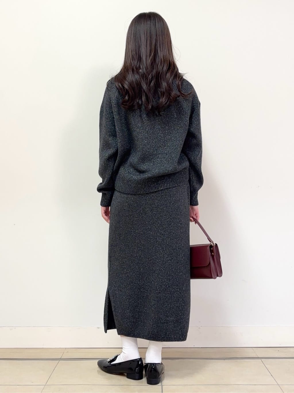 あやかさんの「UNTITLED｜【セットアップ可/ゆったり】ウール混ラメニット」を使ったコーディネート