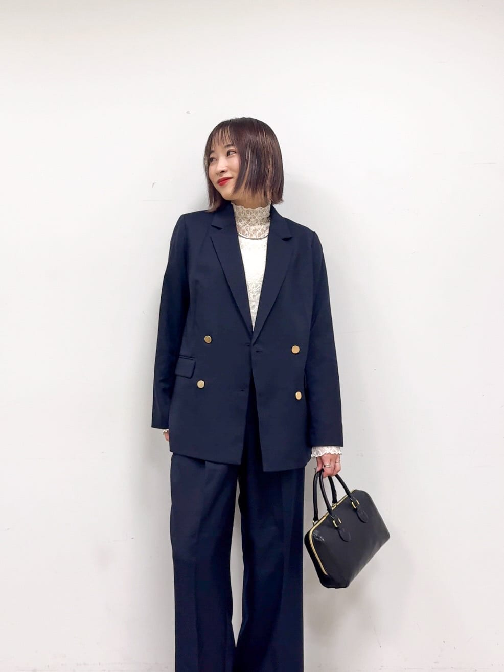 𝐜𝐡𝐢𝐤𝐚さんの「SHOO･LA･RUE｜【S-LL】上品なレースハイネックトップス」を使ったコーディネート