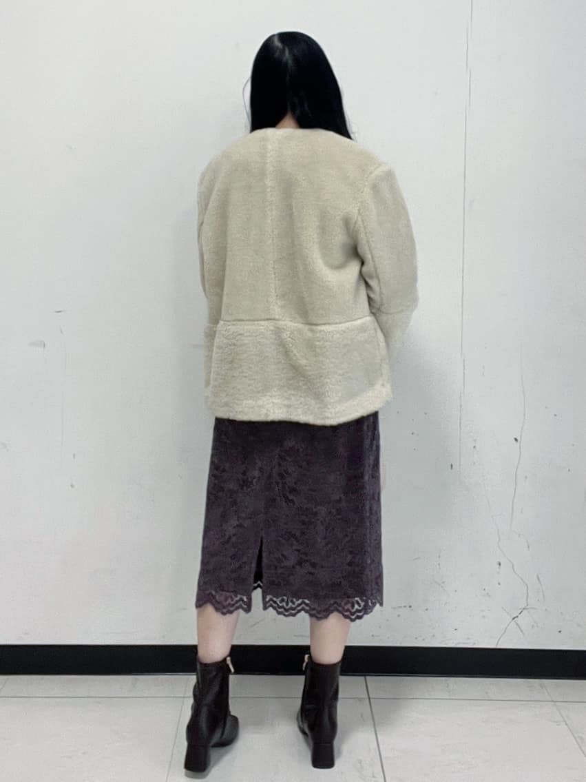 Hitomiさんの「index｜フェイクボア切替ショートコート」を使ったコーディネート
