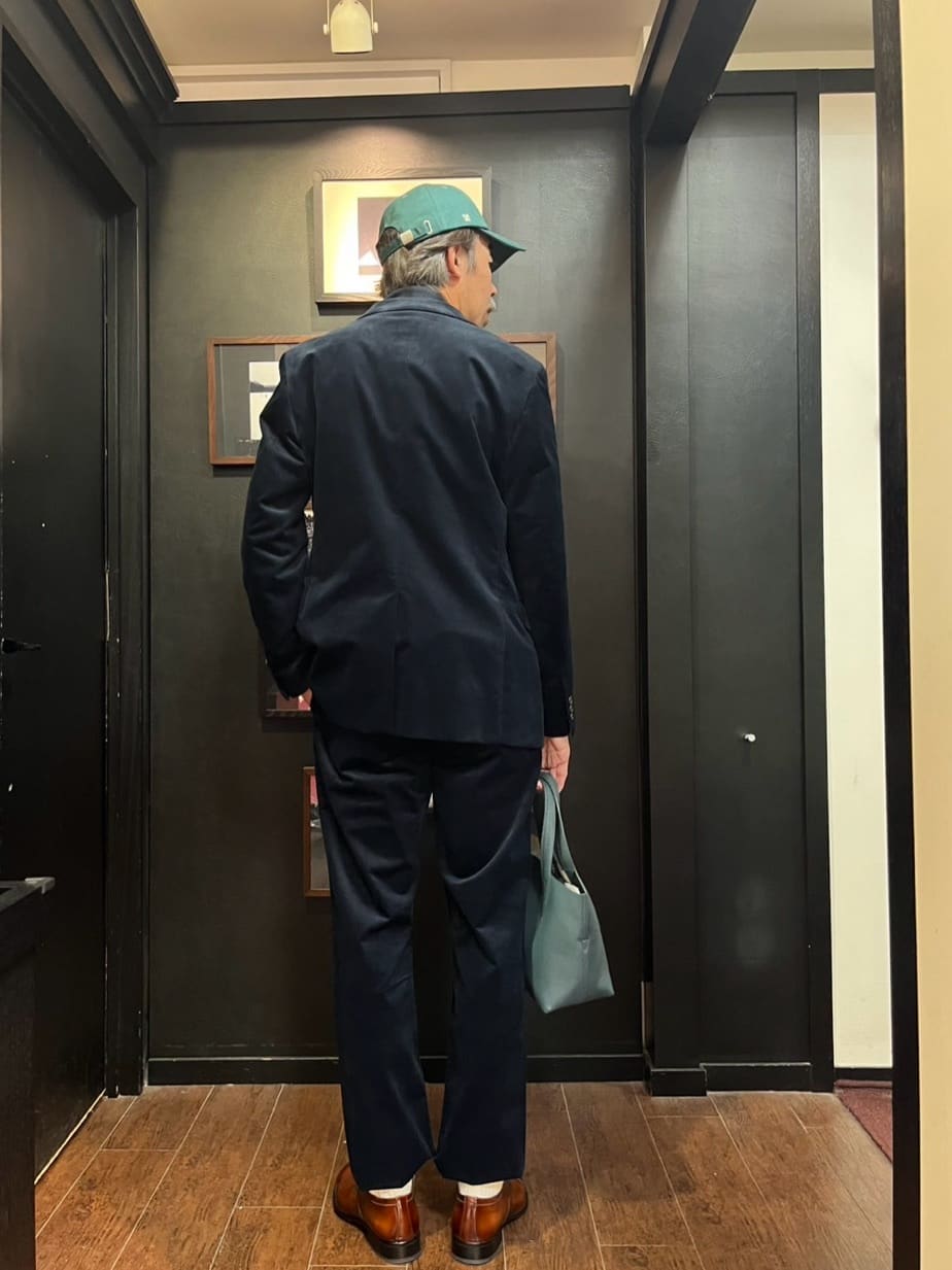 KDDさんの「TAKEO KIKUCHI｜【Sサイズ～】ストレッチコーデュロイ ジャケット」を使ったコーディネート